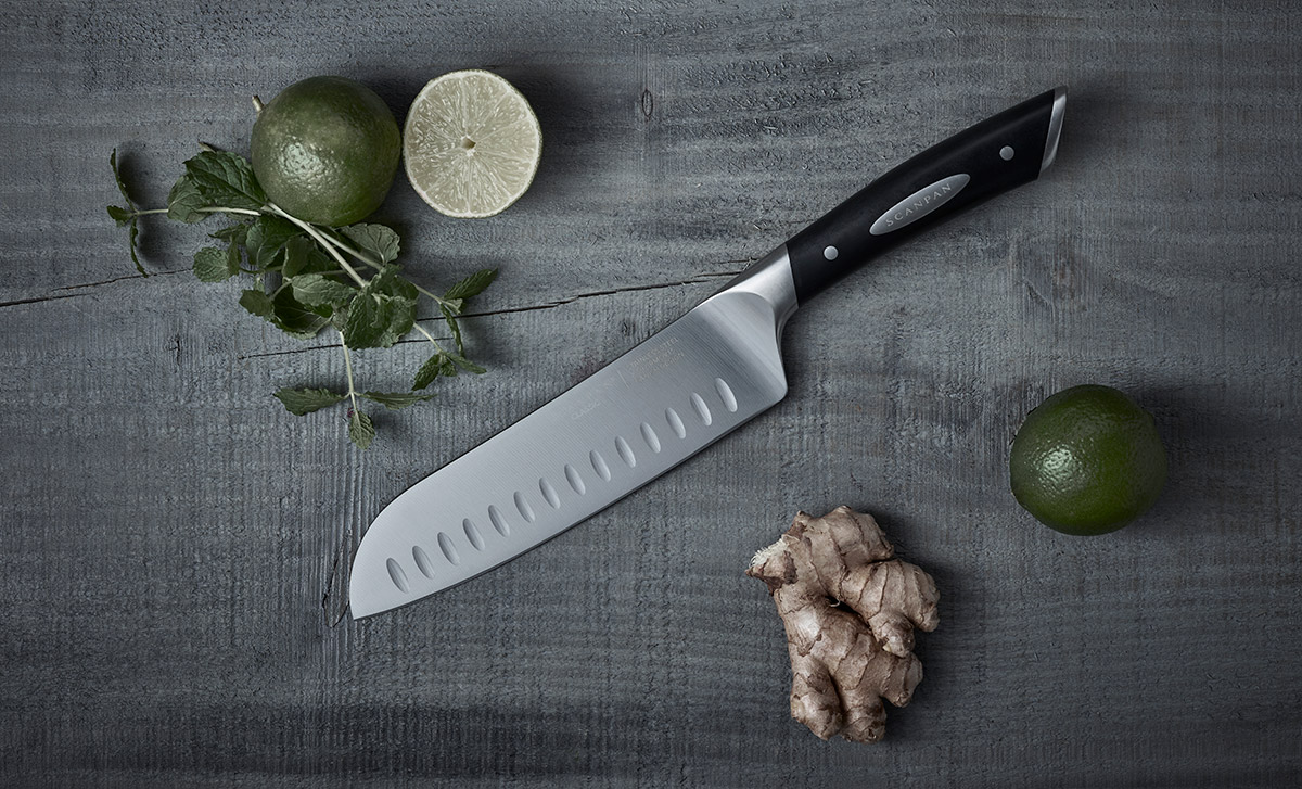 https://www.scanpan.eu/Files/Billeder/Divs_billeder_web/1200x727px/2020_classic_santoku_1200x727.jpg?width=392&height=292&bgcolor=ffffff&mode=crop&quality=80