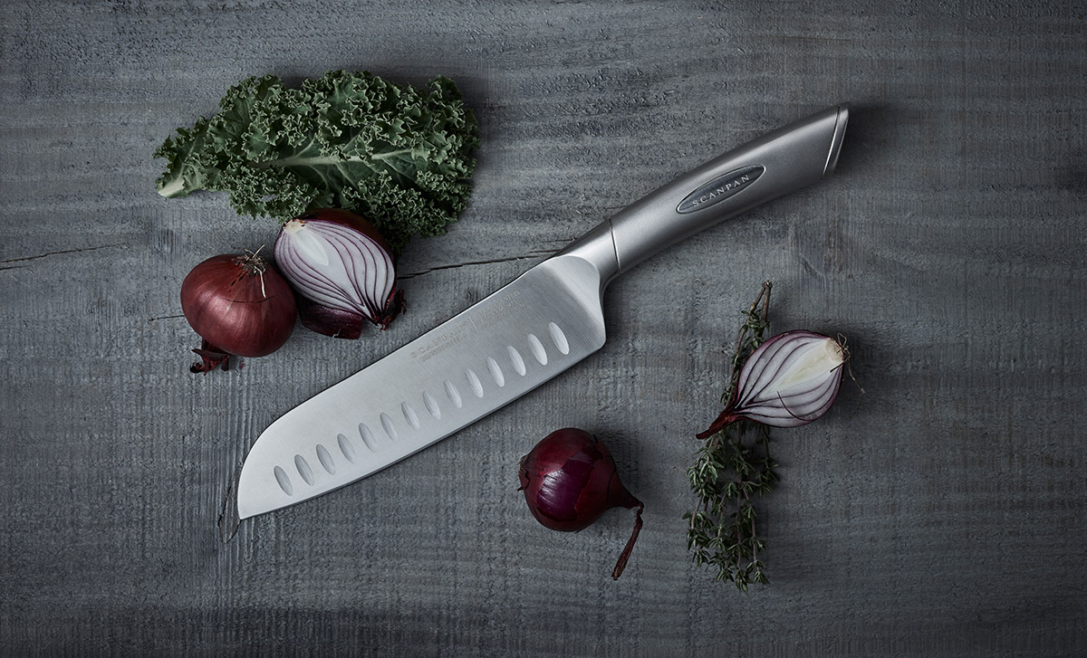 Large assortment of good kitchen knives