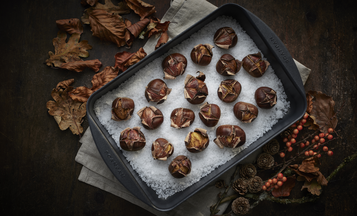 Ristede kastanjer i ovn